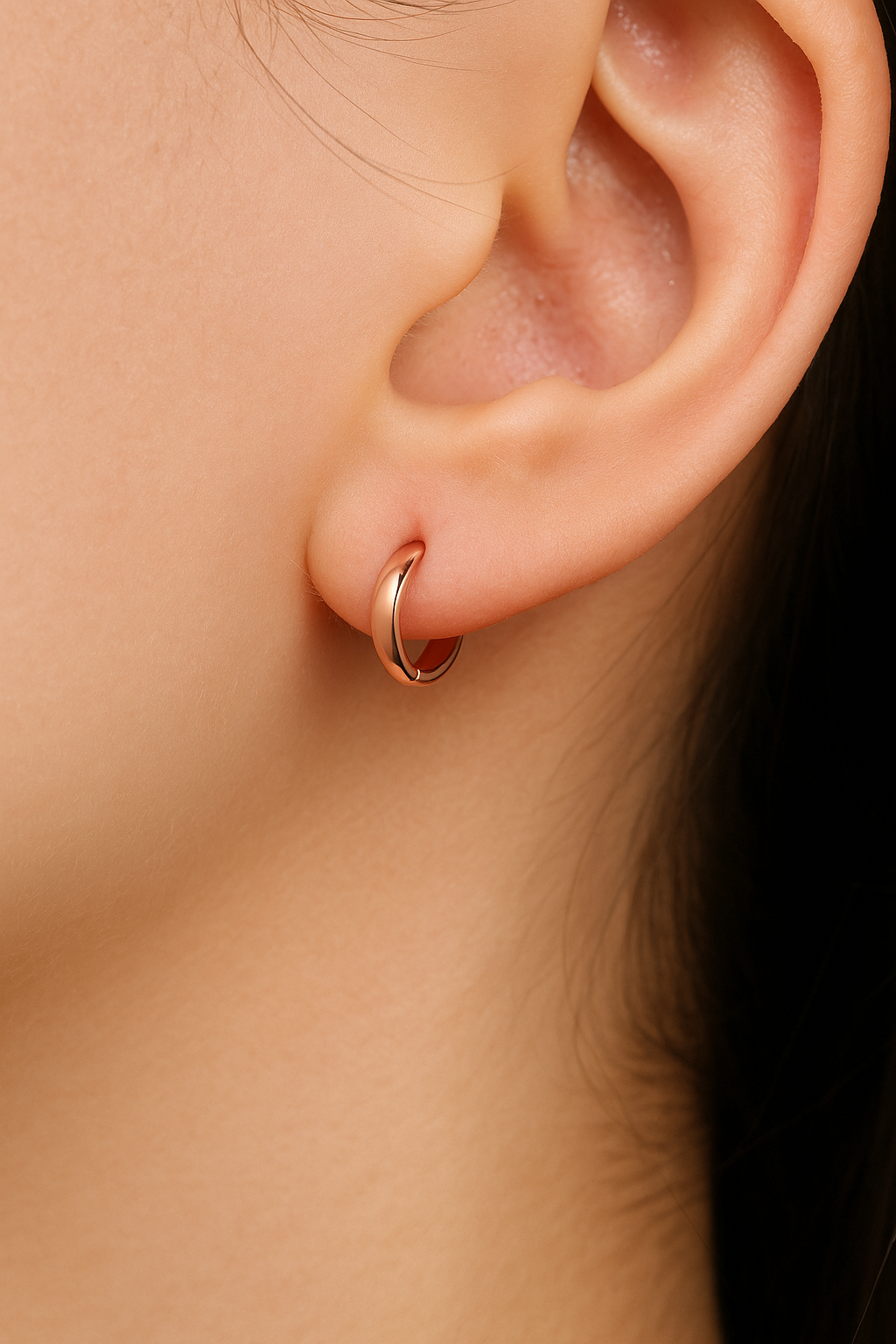 Örhängen Huggie Earring 6mm – Minimalistisk Stil för Vardag & Kombowear