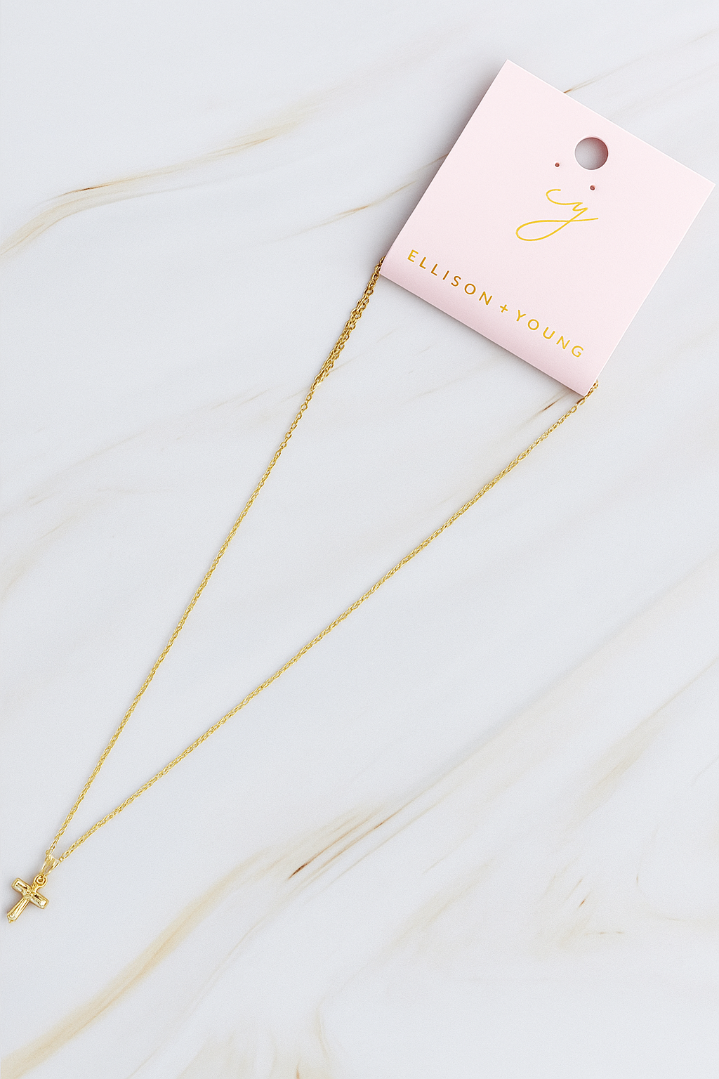 Halsband_My Dear Crystal Cross – Subtil Elegans med Glittrande Symbolik
