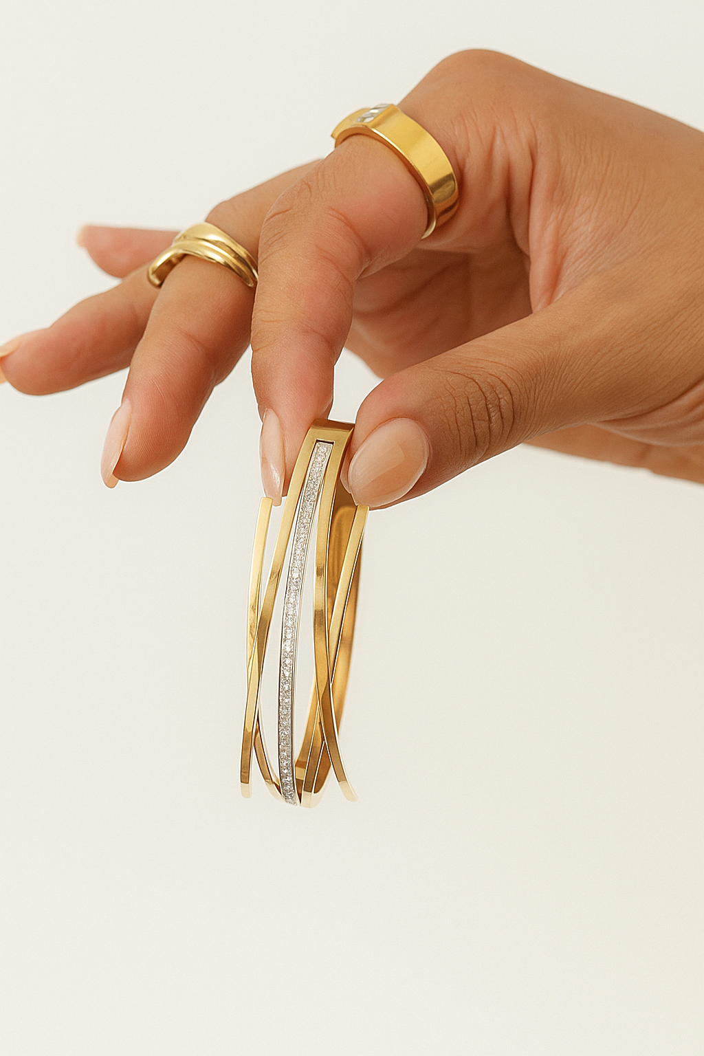 Saida – Florence Bangle Bracelet i Guld