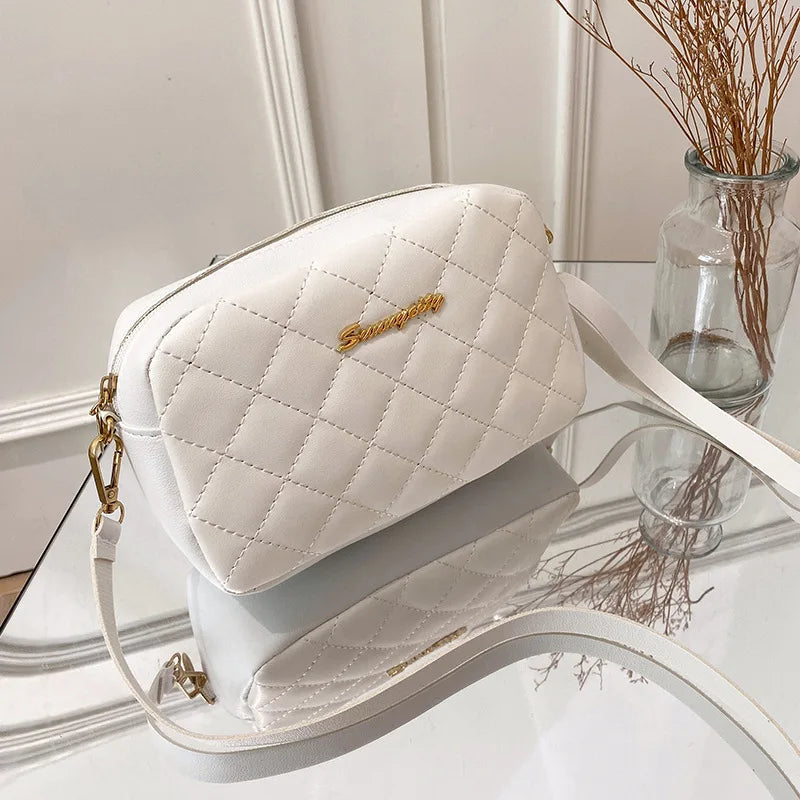 Quiltad Crossbody-väska – Stilren & Praktisk Axelremsväska 2024