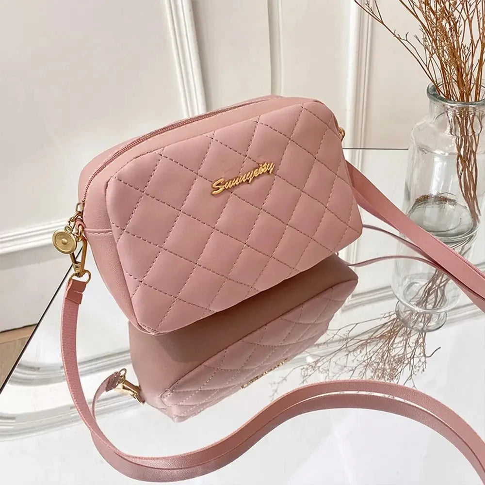 Quiltad Crossbody-väska – Stilren & Praktisk Axelremsväska 2024