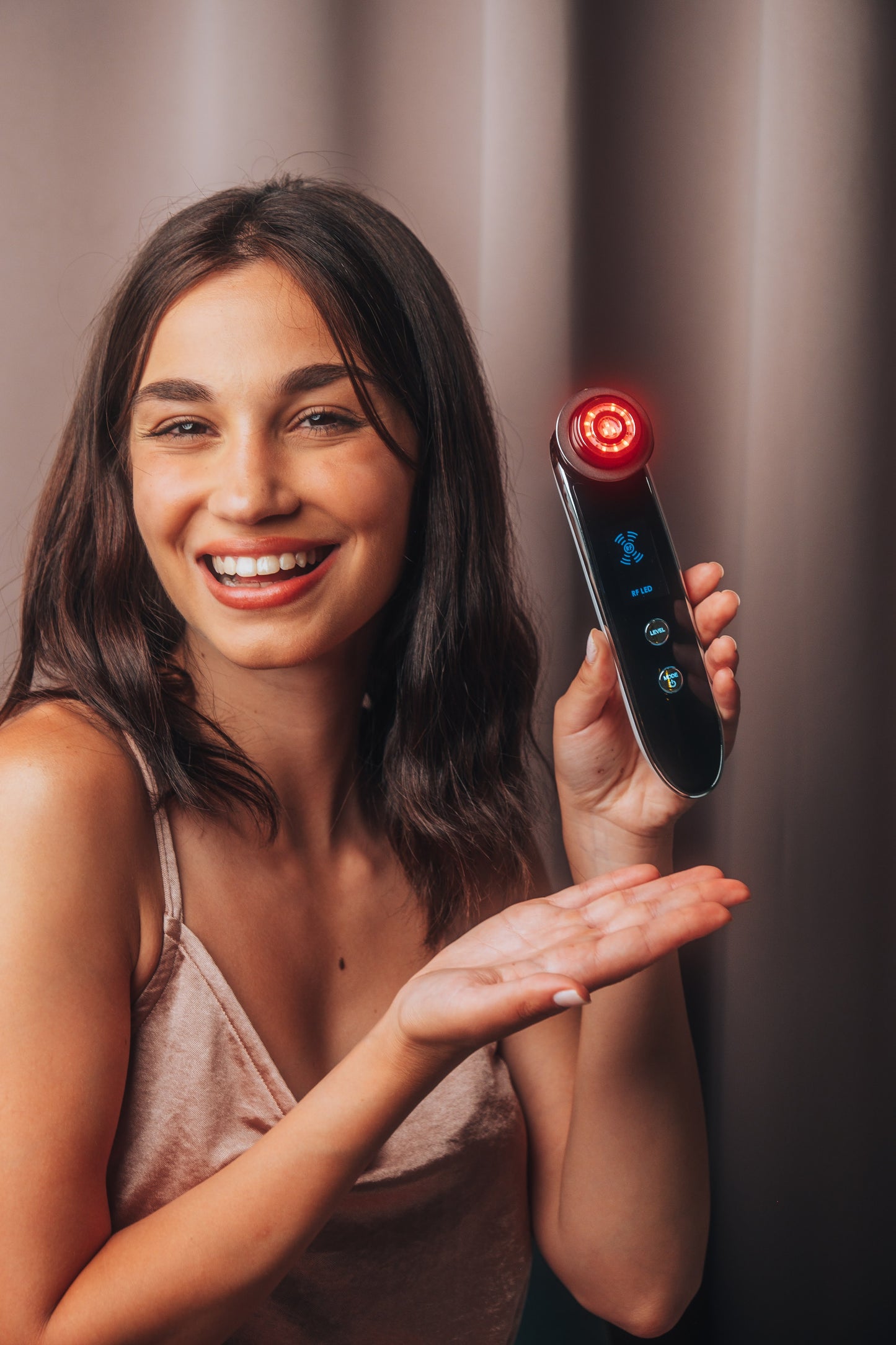 COCOON SKIN – RF Glow Wand för Ansiktslyft & Kollagenboost hemma
